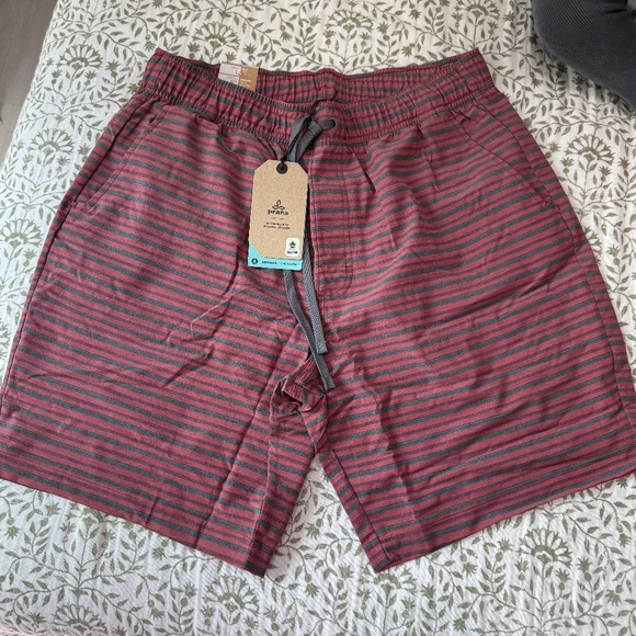 New prAna metric shorts size L - Picture 1 of 5
